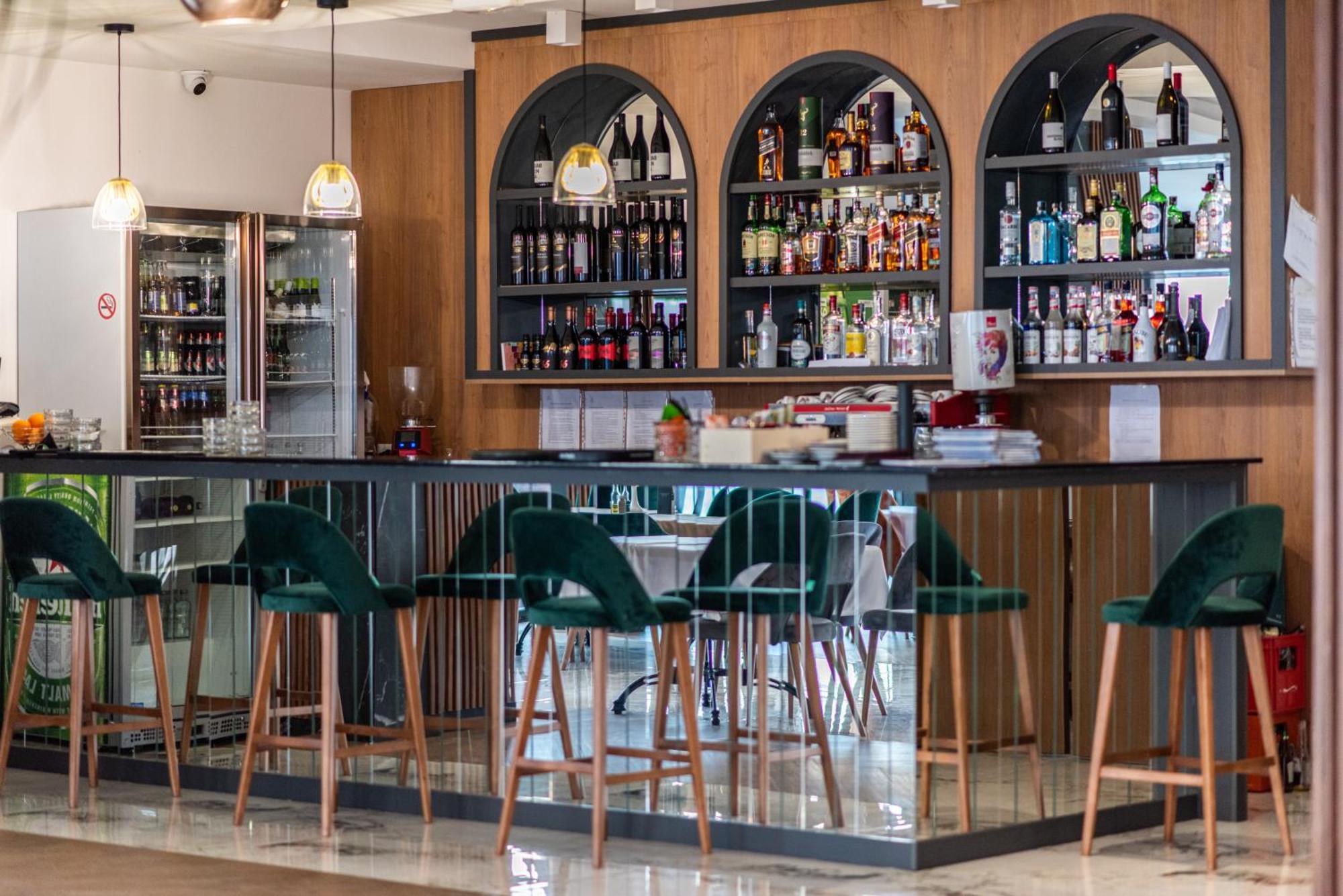 Dishli Hotel & Spa Струга Экстерьер фото
